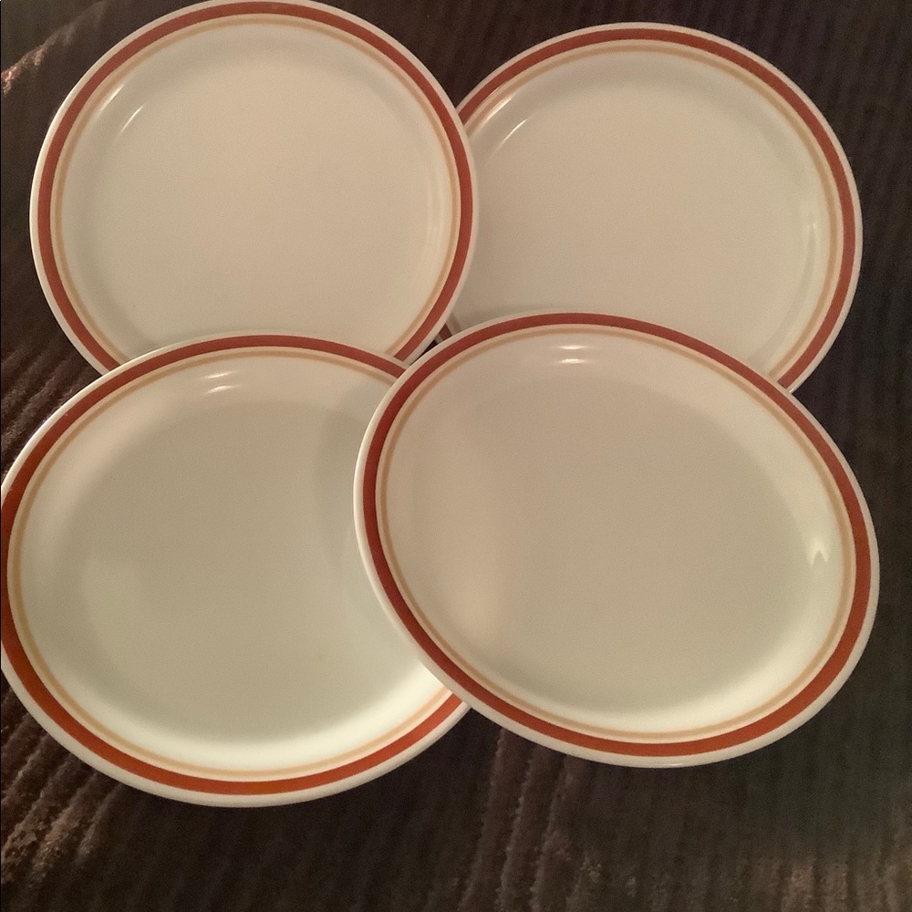 4 vintage Corelle cinnamon lunch plates 1970s